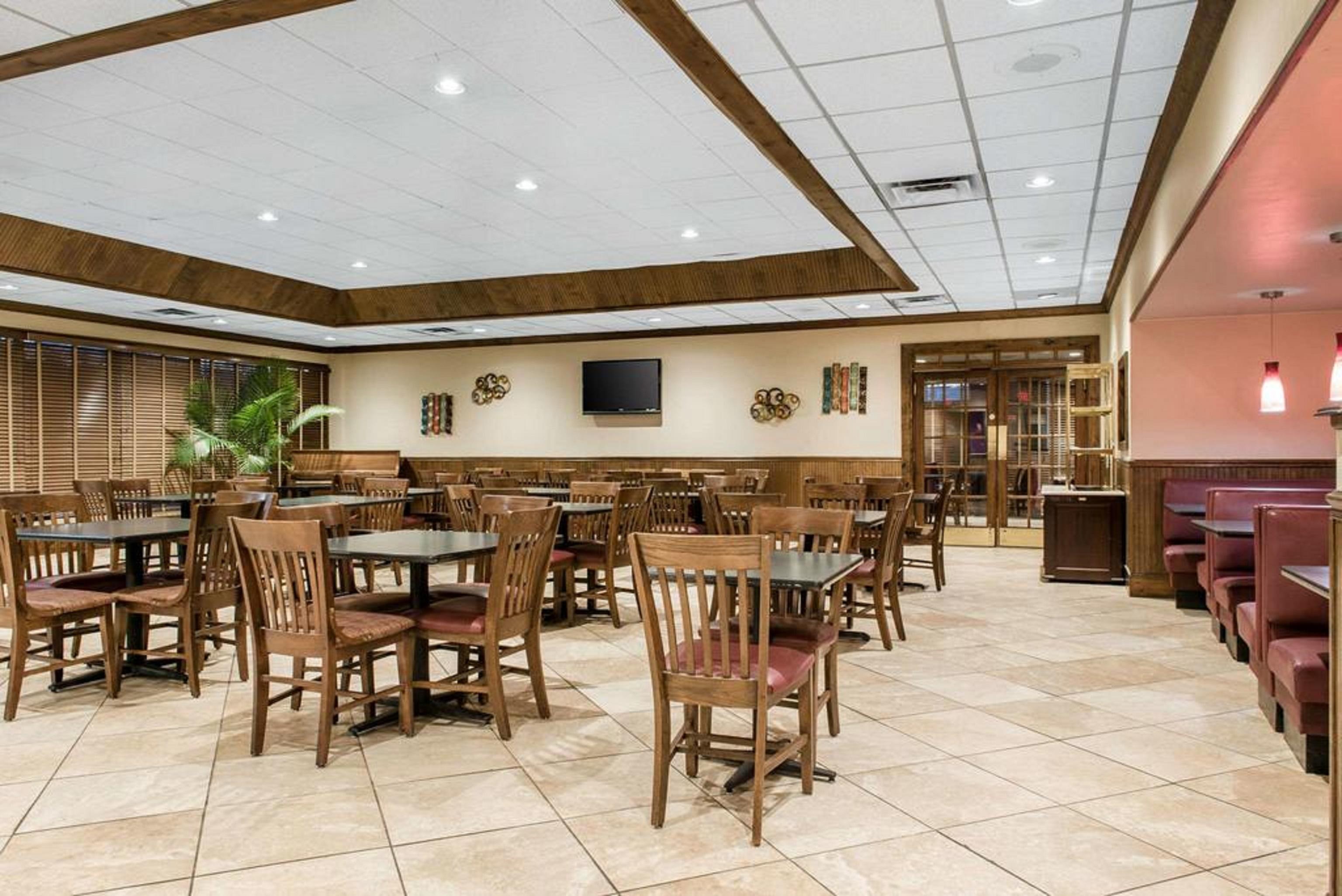 Quality Inn Dayton Airport Englewood Luaran gambar