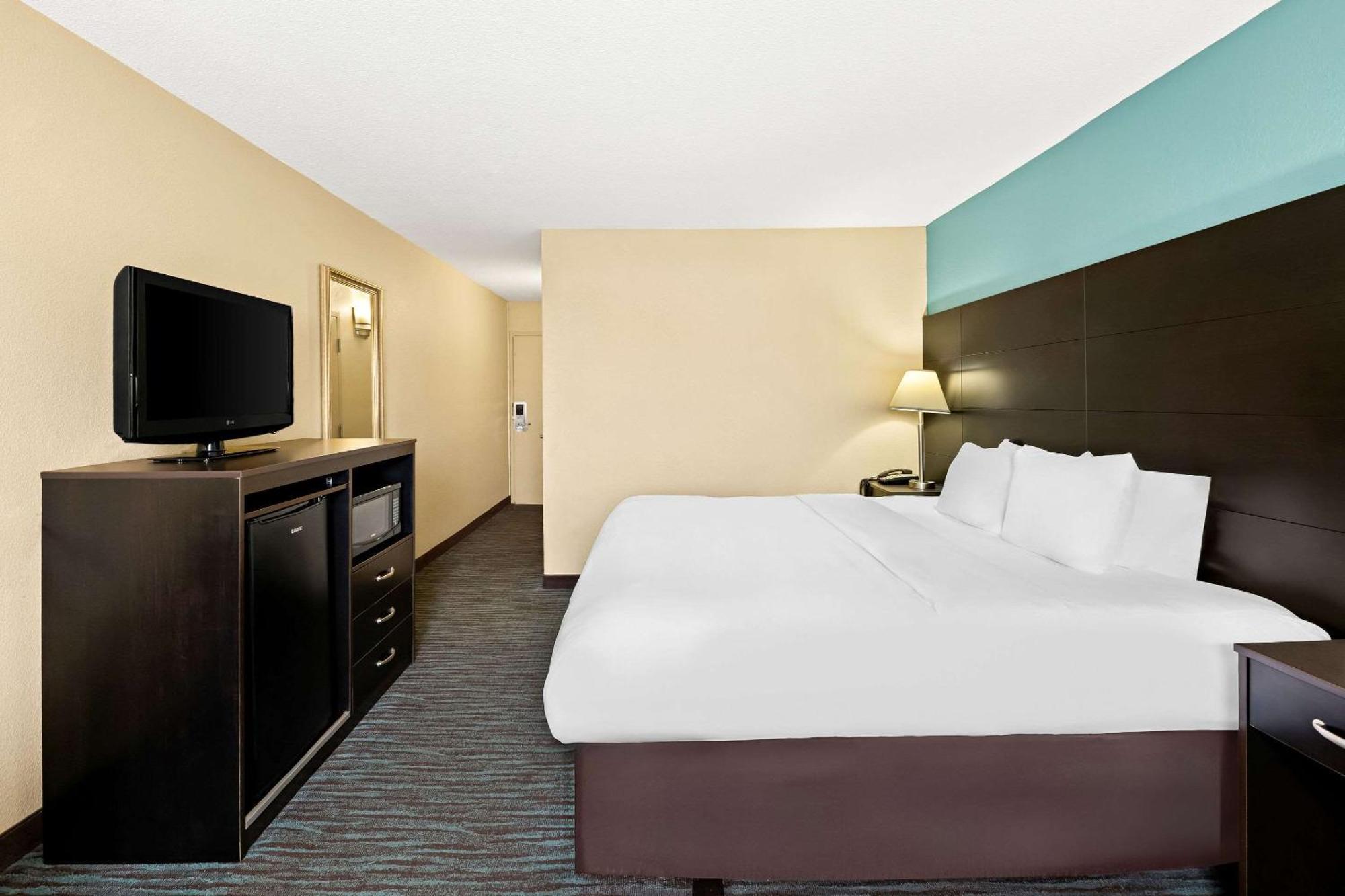 Quality Inn Dayton Airport Englewood Luaran gambar